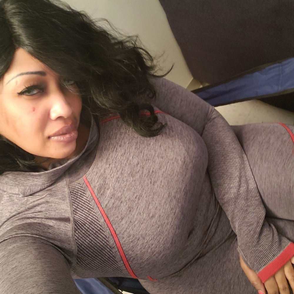 Meet your Posher,Eve